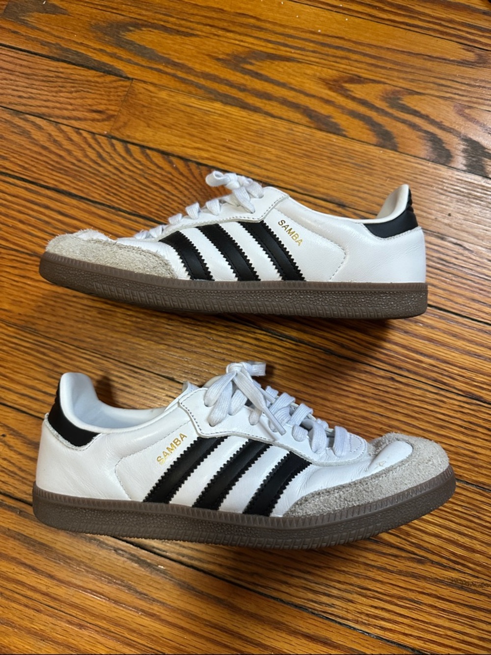 adidas White & Black Samba Leather Sneakers with Gum Sole Size 7w